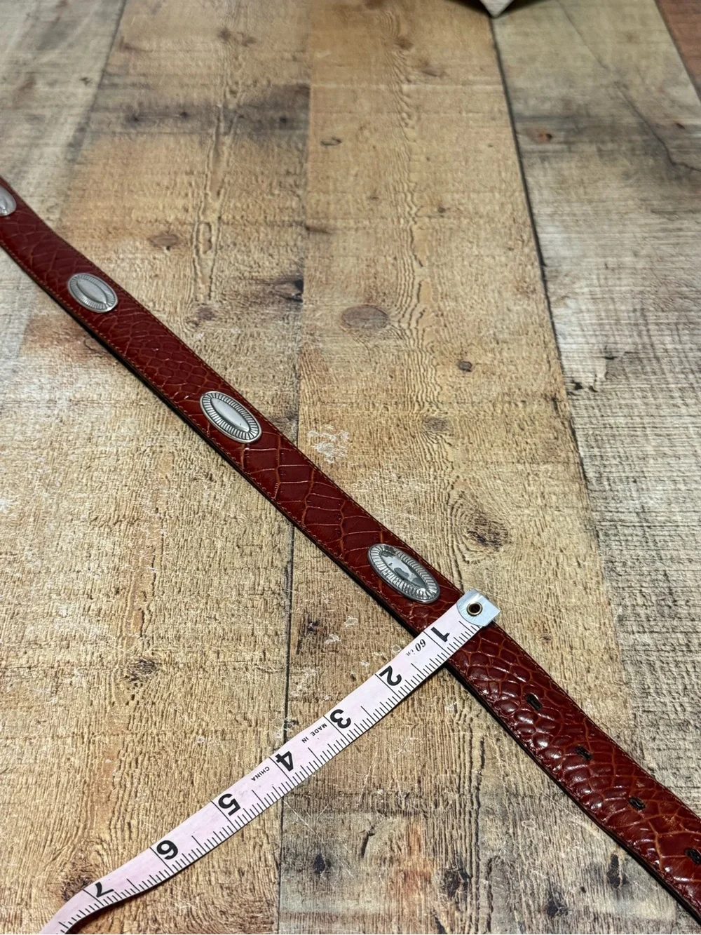 Aquarius Golf Belt Men's 34 Genuine Leather Reddish Brown  Silvertone Medallion